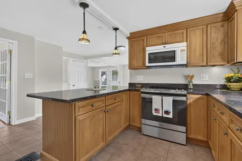 48 Dawson Avenue Manchester NH 03104