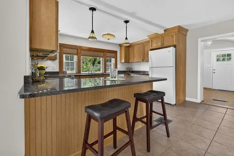 48 Dawson Avenue Manchester NH 03104