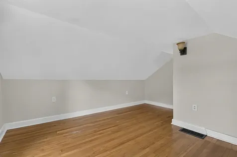 48 Dawson Avenue Manchester NH 03104