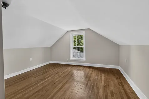 48 Dawson Avenue Manchester NH 03104
