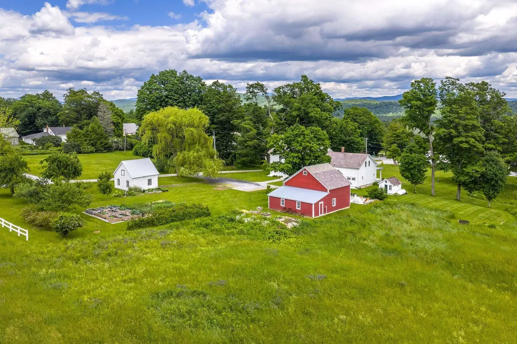 13 Bliss Road Tinmouth VT 05773
