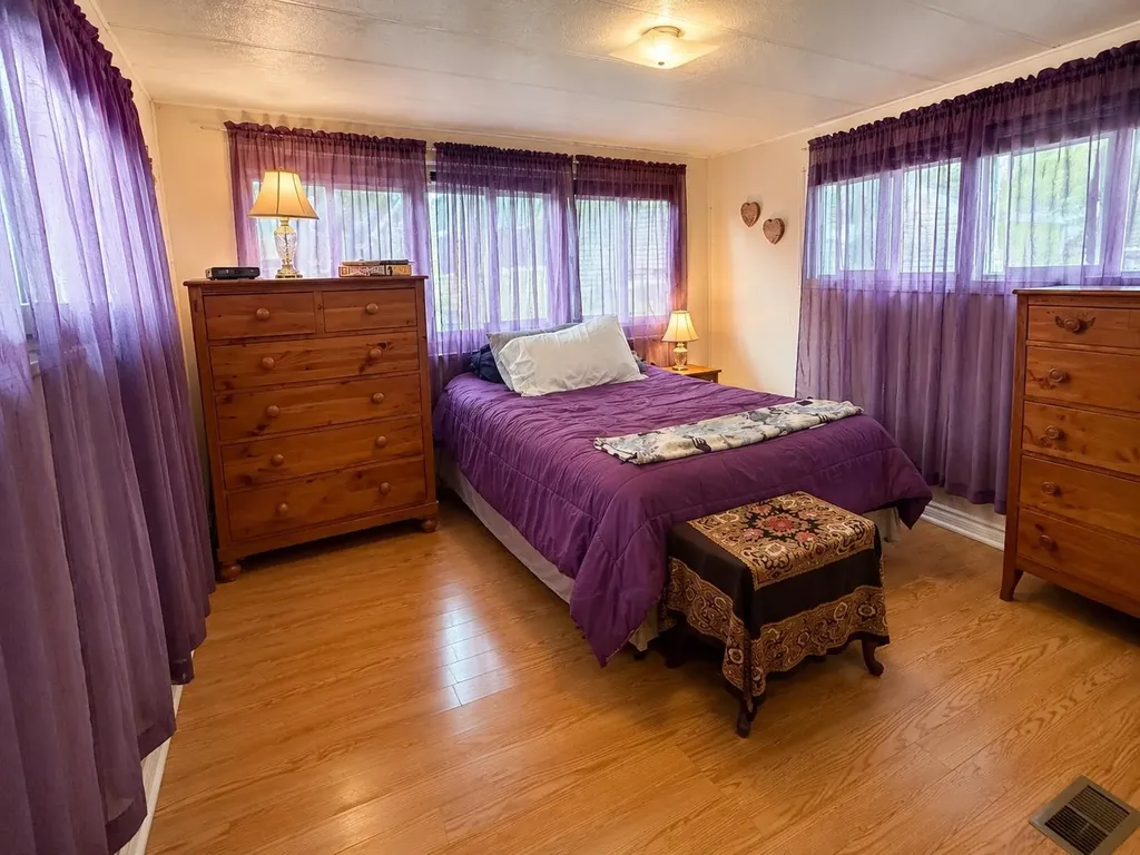 519 Canterbury Drive Exeter NH 03833