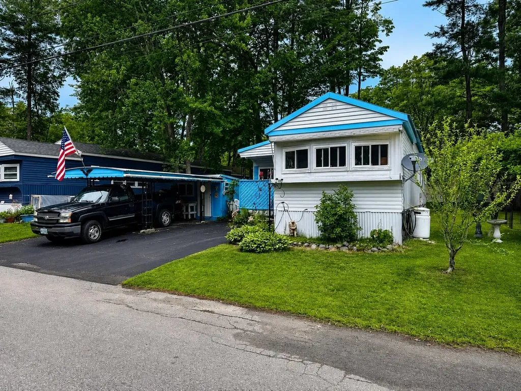 519 Canterbury Drive Exeter NH 03833