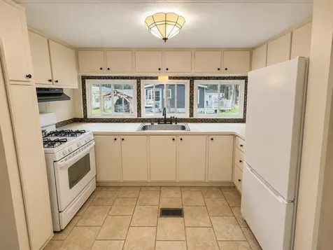519 Canterbury Drive Exeter NH 03833