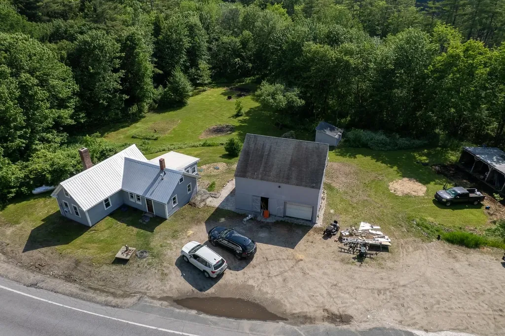 1409 Main Street Grafton NH 03240
