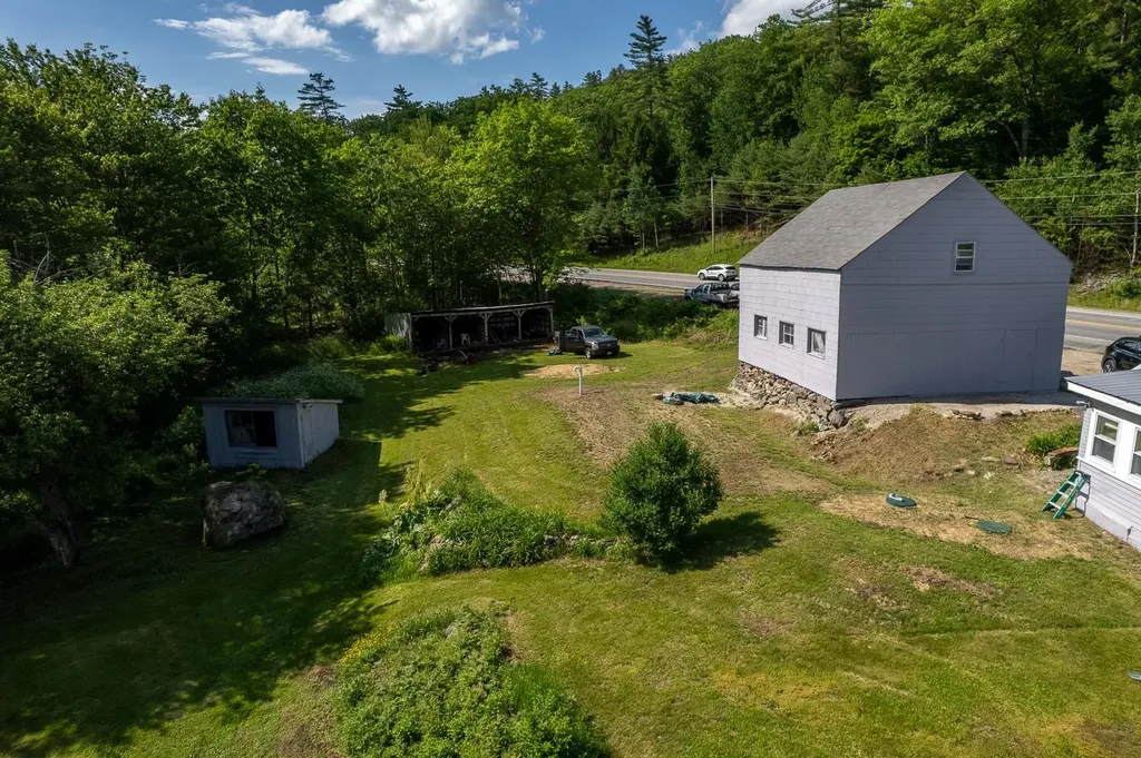 1409 Main Street Grafton NH 03240