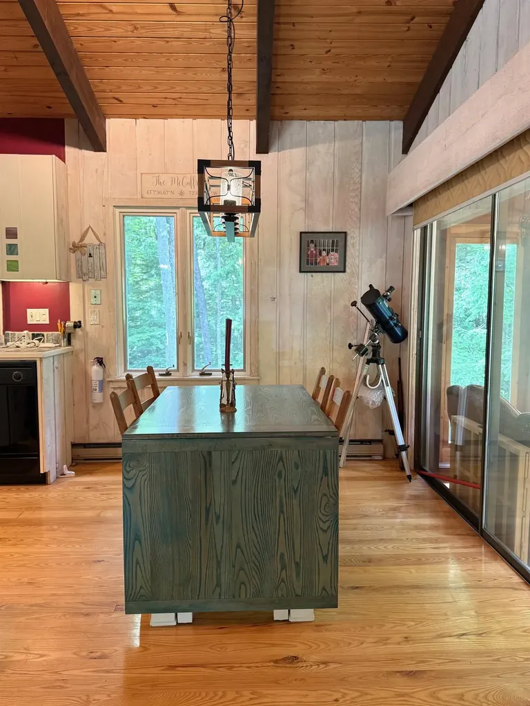 367 Stratton Gate Road Jamaica VT 05343