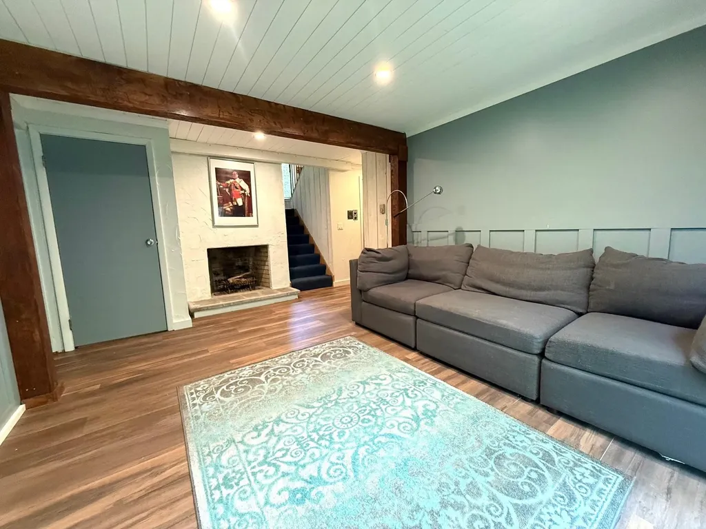 367 Stratton Gate Road Jamaica VT 05343