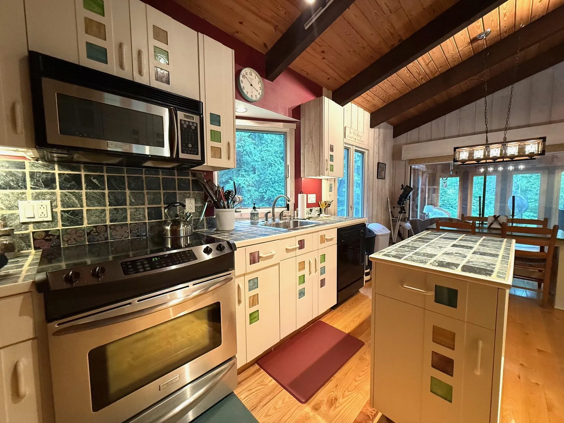 367 Stratton Gate Road Jamaica VT 05343