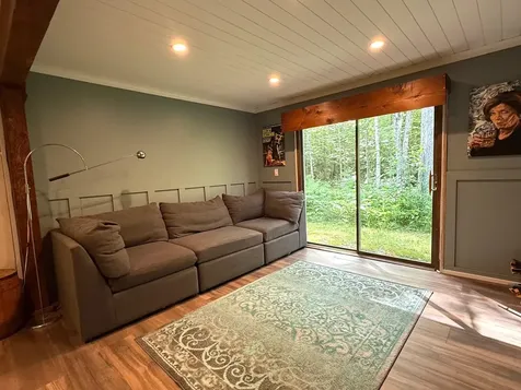367 Stratton Gate Road Jamaica VT 05343