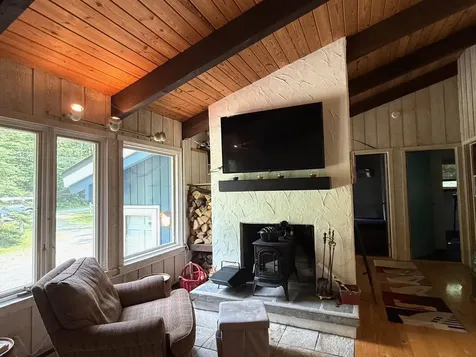 367 Stratton Gate Road Jamaica VT 05343