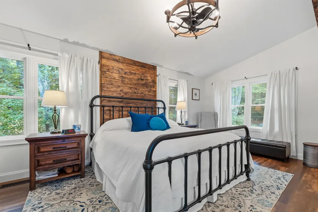 176 Russell Drive Weare NH 03281