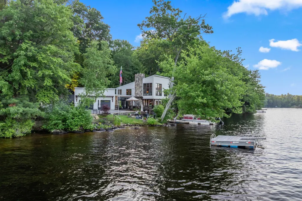 176 Russell Drive Weare NH 03281