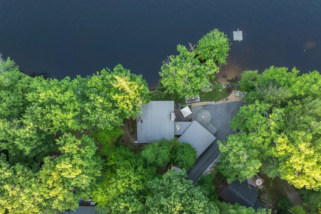 176 Russell Drive Weare NH 03281