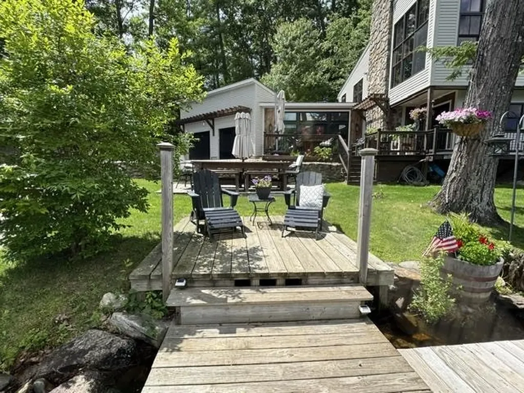 176 Russell Drive Weare NH 03281