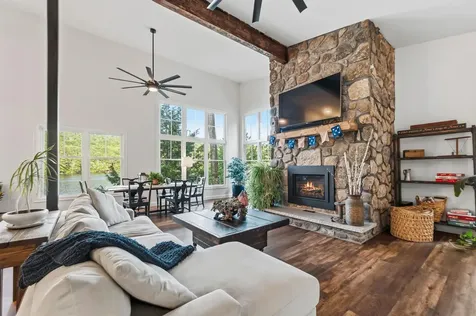 176 Russell Drive Weare NH 03281