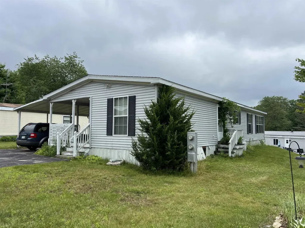 290 Calef Highway Epping NH 03042