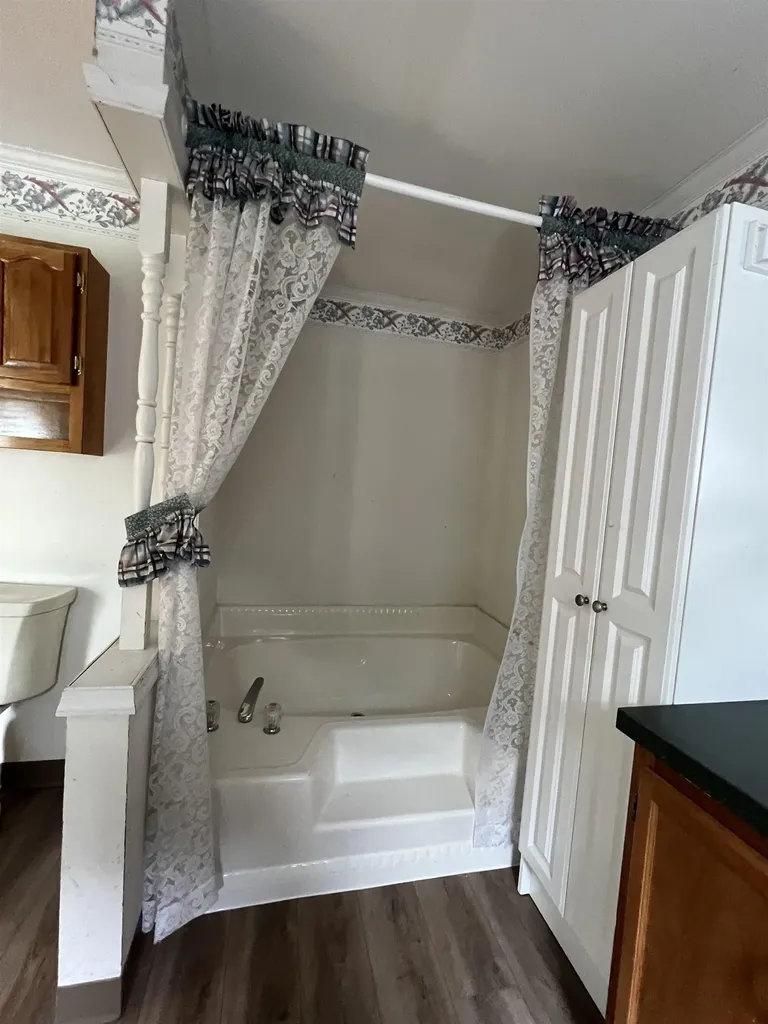 290 Calef Highway Epping NH 03042