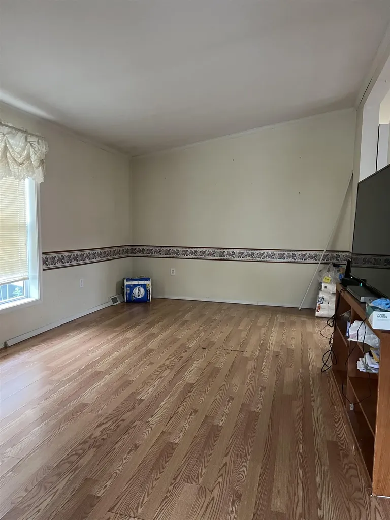 290 Calef Highway Epping NH 03042