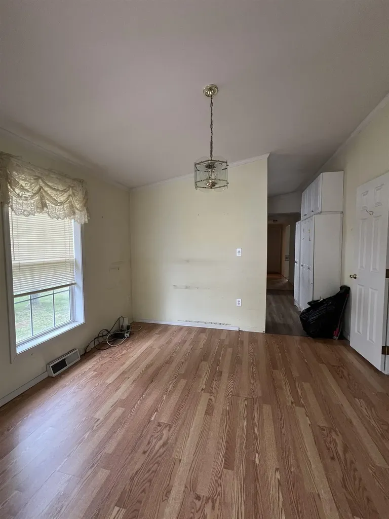 290 Calef Highway Epping NH 03042
