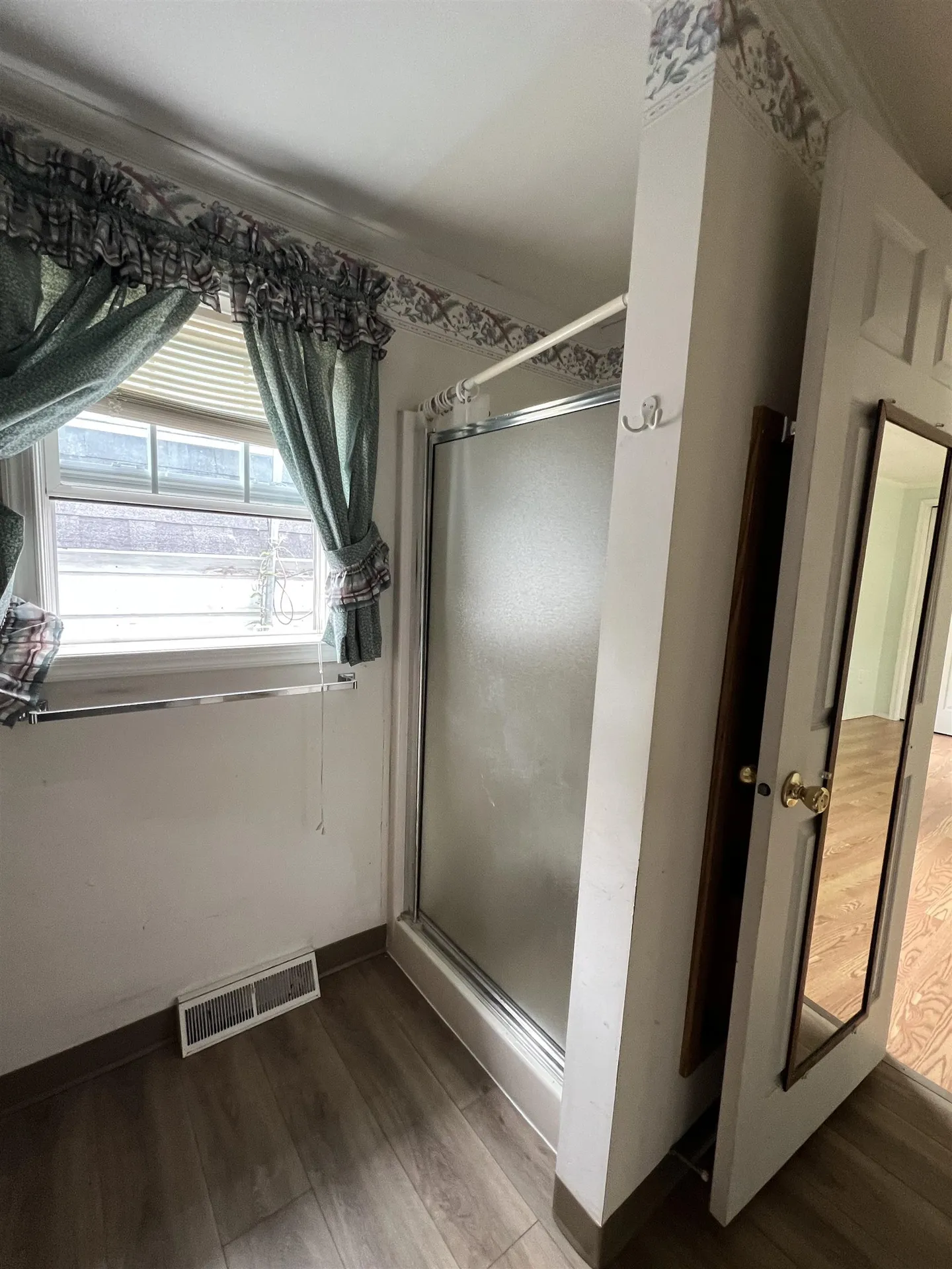 290 Calef Highway Epping NH 03042