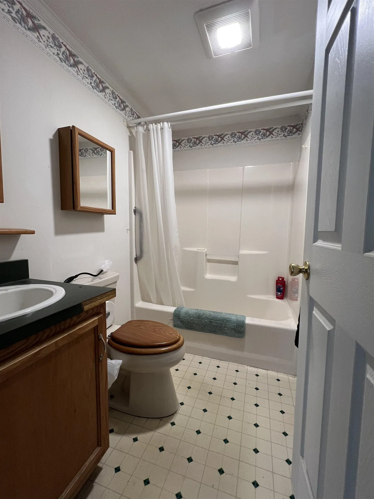 290 Calef Highway Epping NH 03042