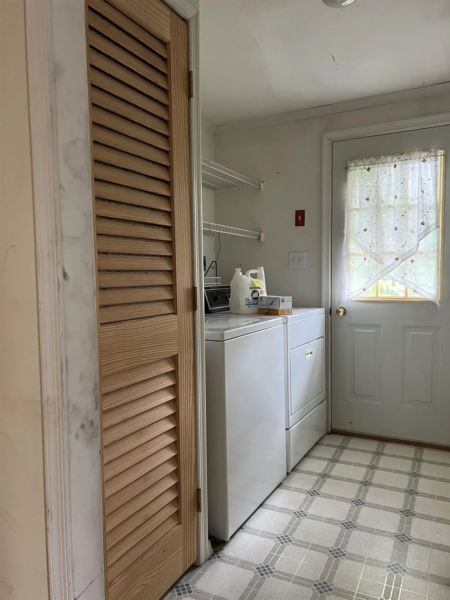290 Calef Highway Epping NH 03042
