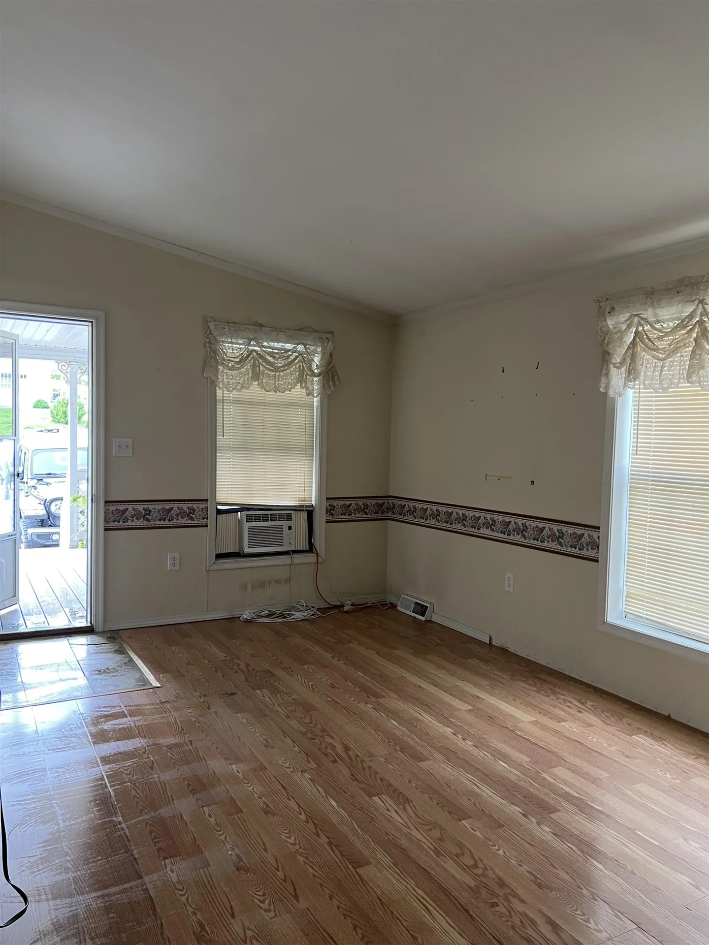 290 Calef Highway Epping NH 03042