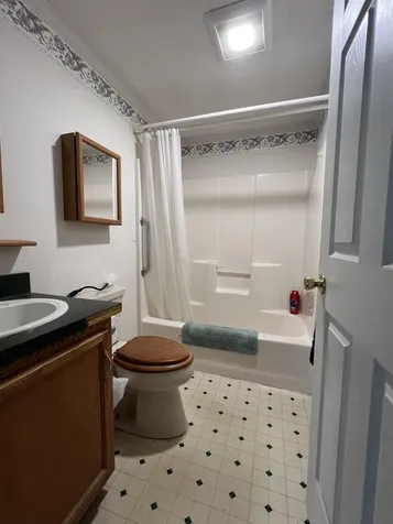 290 Calef Highway Epping NH 03042