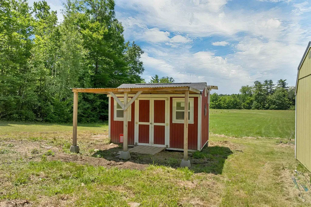 72 Perkins Hill Road Wakefield NH 03830