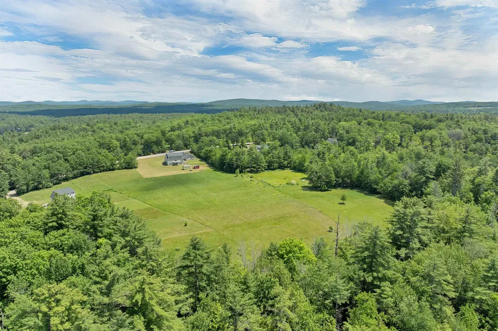 72 Perkins Hill Road Wakefield NH 03830