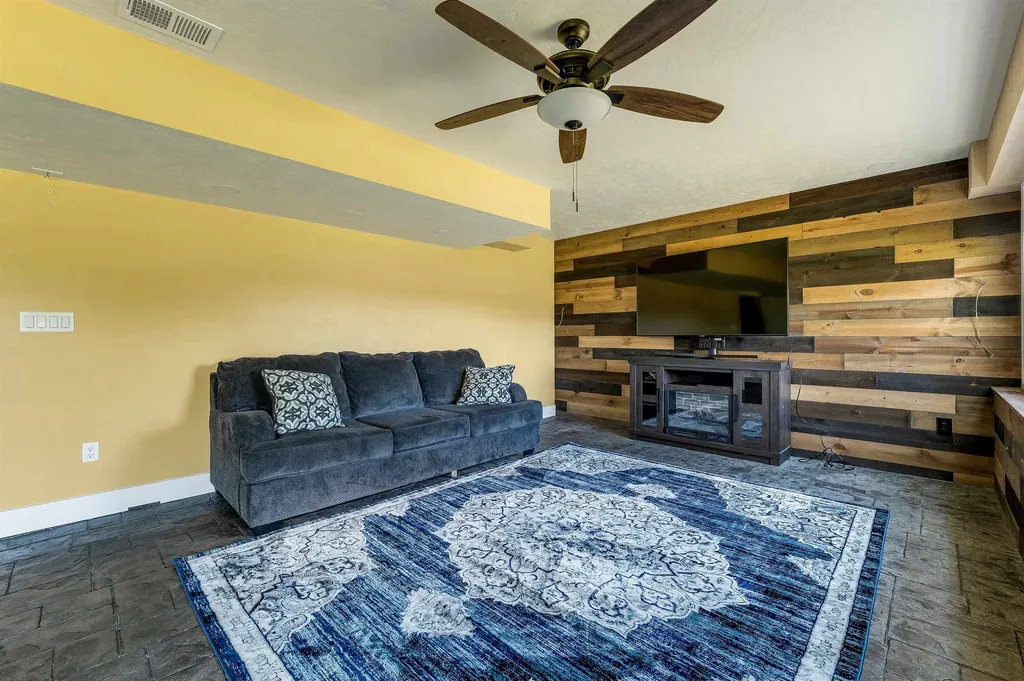 72 Perkins Hill Road Wakefield NH 03830