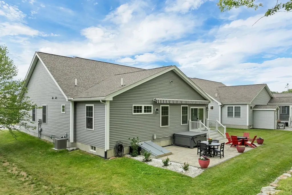 36 Three Ponds Drive Brentwood NH 03833