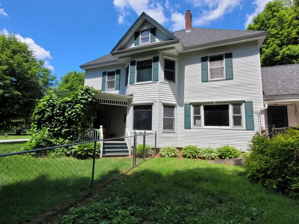 17 Maplewood Avenue Milton VT 05468