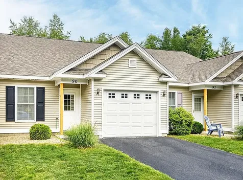 28 Owens Drive Swanzey NH 03446