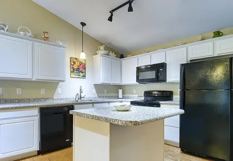 28 Owens Drive Swanzey NH 03446