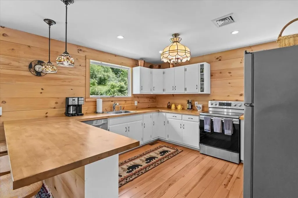 5879 Randolph Road Morristown VT 05661