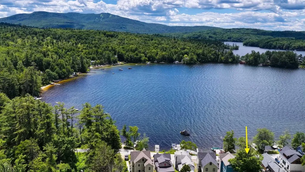 56 Lake Avenue Newbury NH 03255