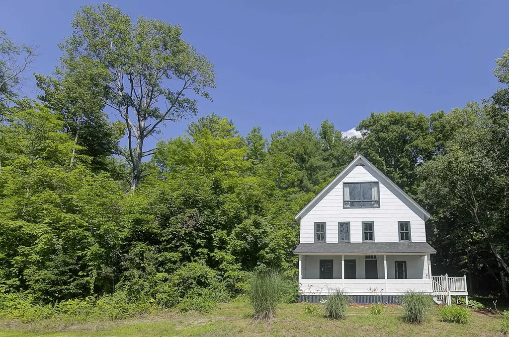 234 New Hampshire Route 16a Avenue Bartlett NH 03845