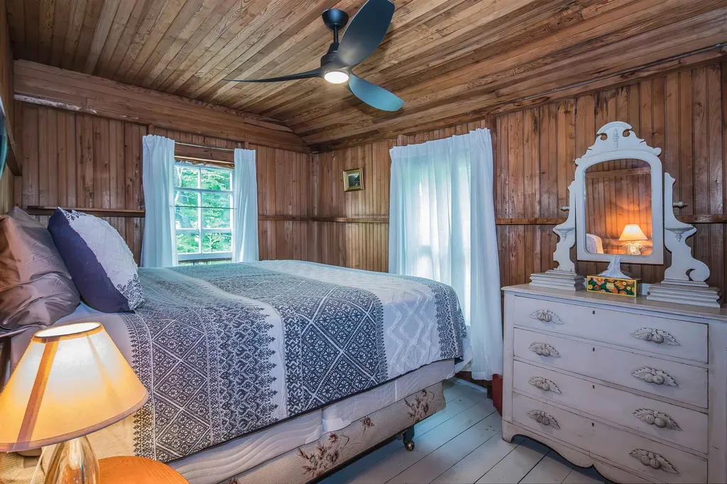 1044 Point Of Pines Road Castleton VT 05735