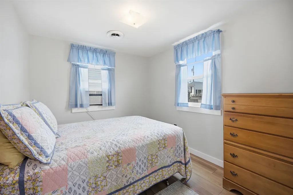 20 Jo-ann Lane Hampton NH 03842