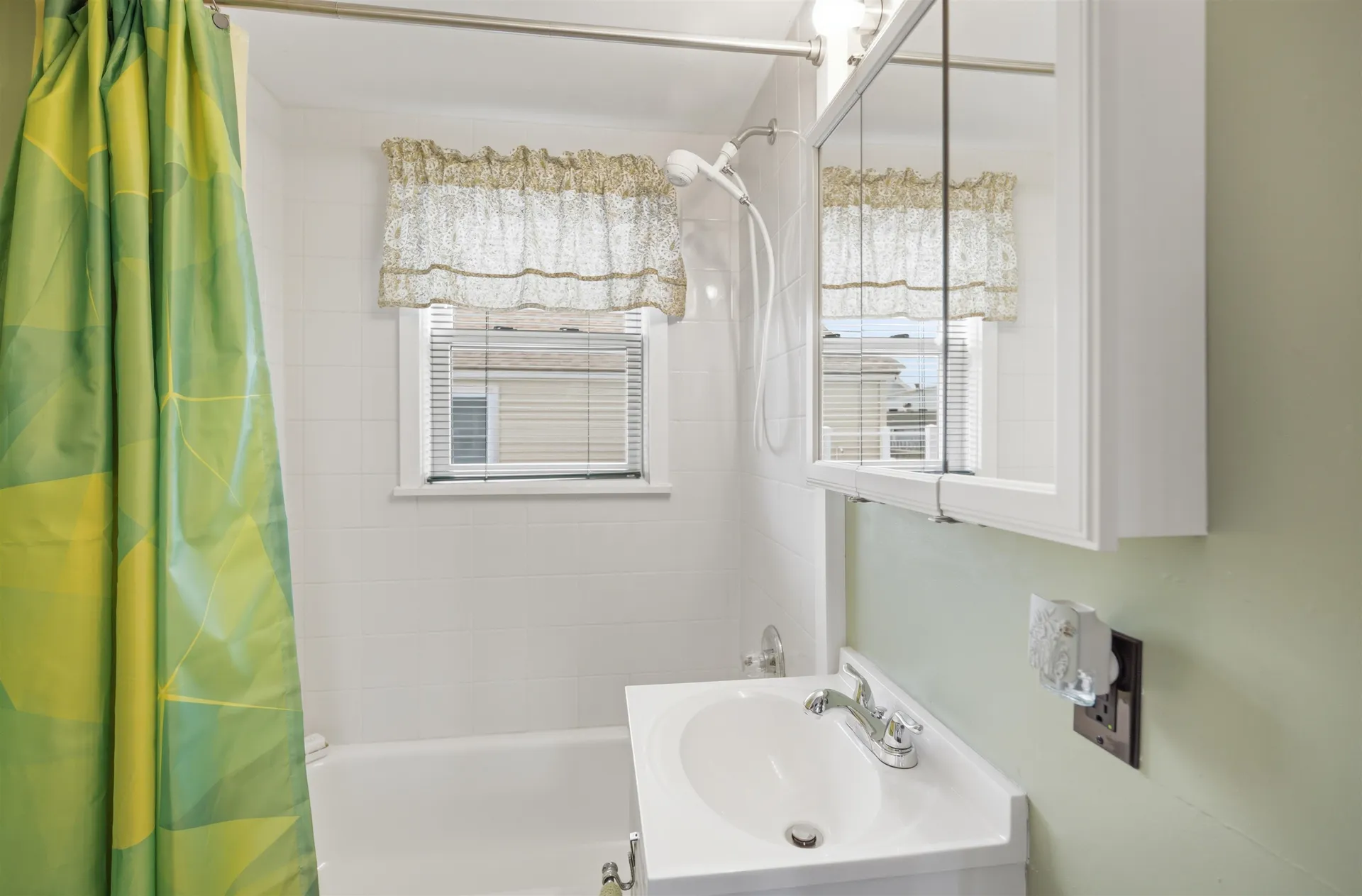 20 Jo-ann Lane Hampton NH 03842