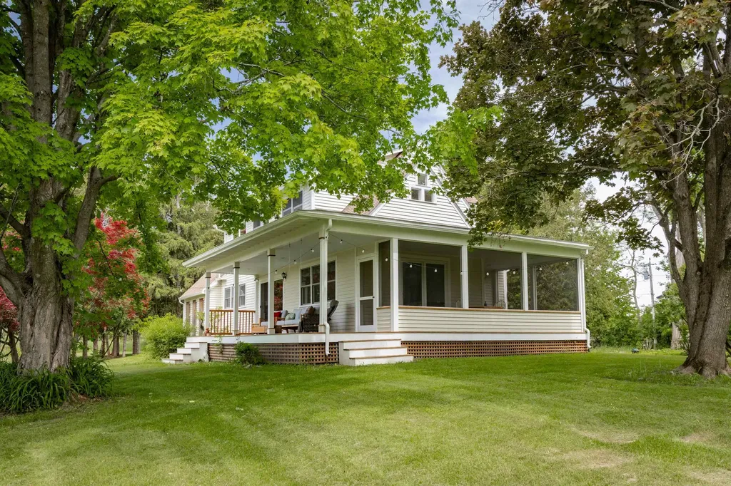 581 Whalley Road Charlotte VT 05445