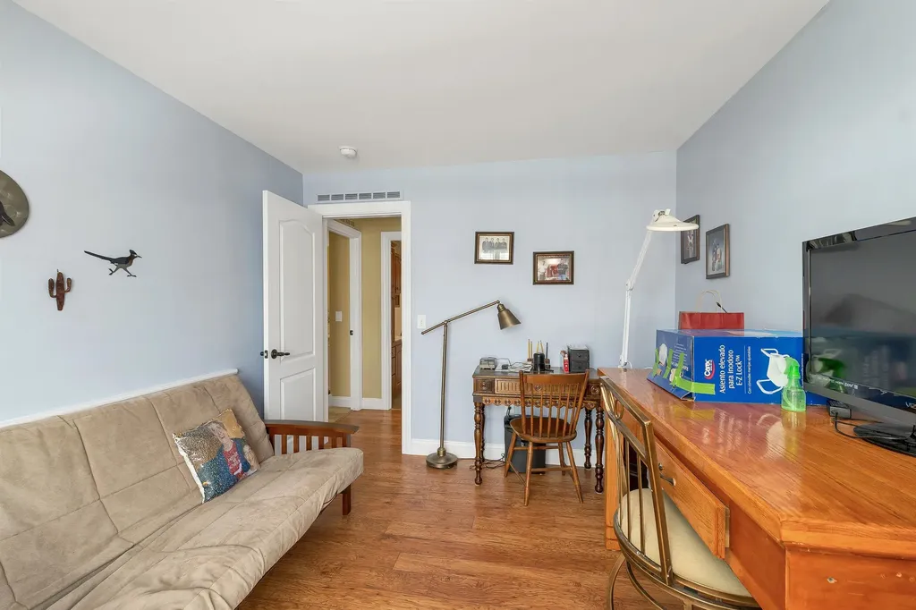 2 Goldenrod Way North Hampton NH 03862