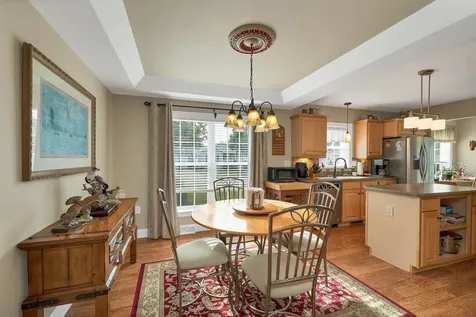 2 Goldenrod Way North Hampton NH 03862