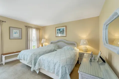 2 Goldenrod Way North Hampton NH 03862