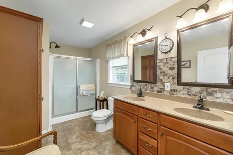 2 Goldenrod Way North Hampton NH 03862