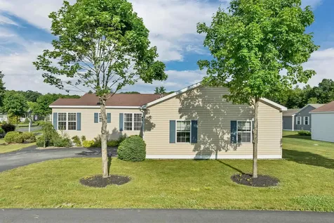 2 Goldenrod Way North Hampton NH 03862