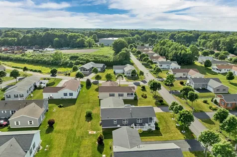 2 Goldenrod Way North Hampton NH 03862