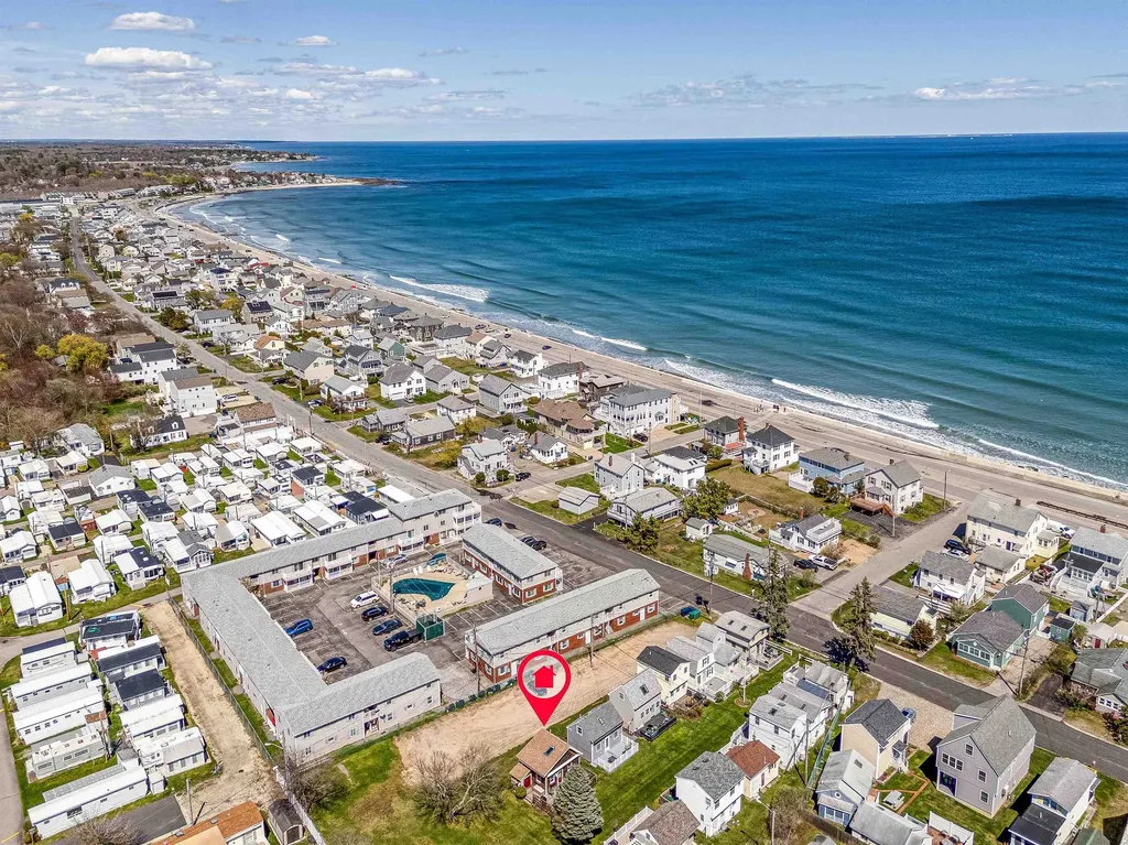 66 Kings Highway Hampton NH 03842